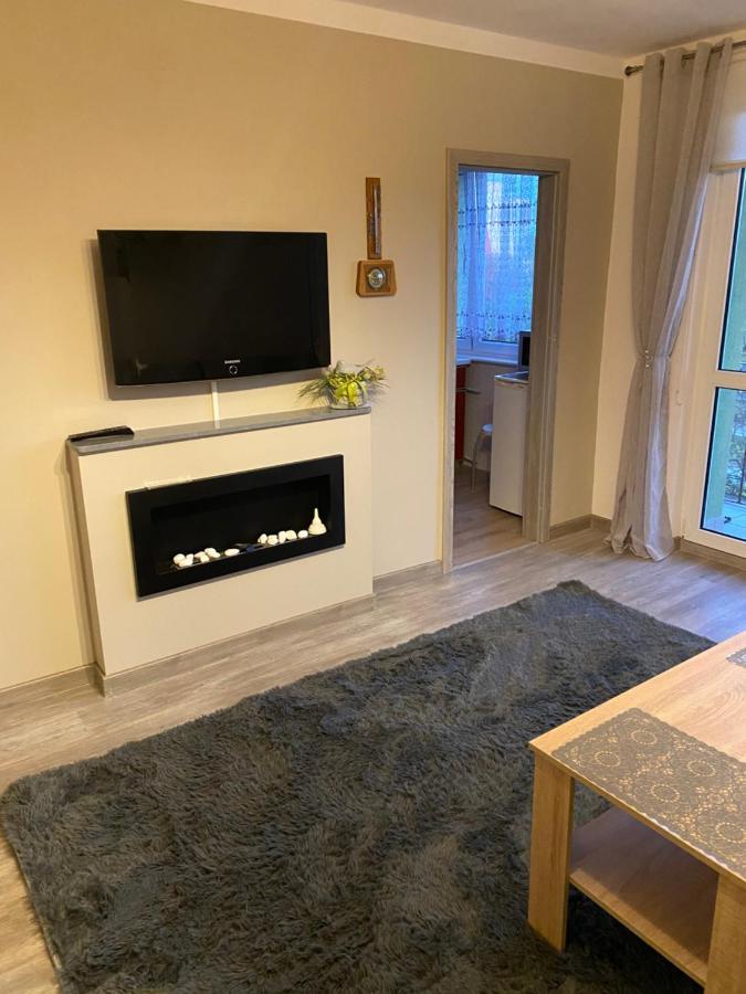 Przytulne Mieszkanie 2 Pokojowe Leszno  Bagian luar foto